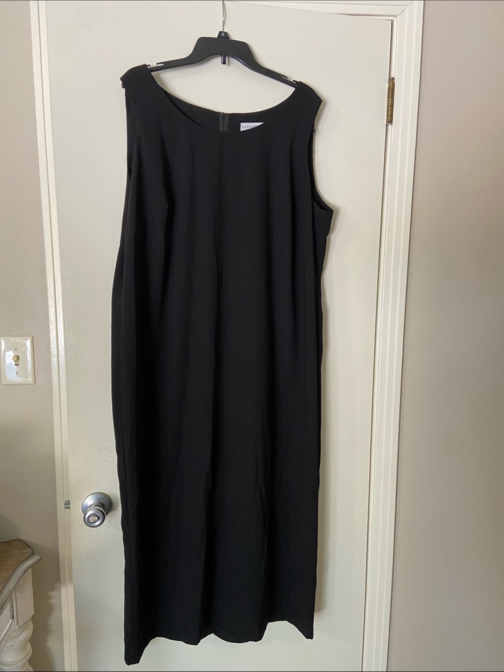 Sag Harbor Black Sleeveless Shift Dress